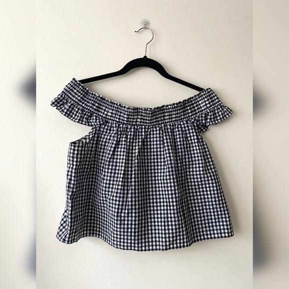 Guess Top - Picture 2 of 6